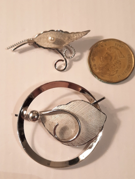 Steeling Silver  Leaf Brooch Pin - Elegant Women’s Jewelry - Picture 8 of 8